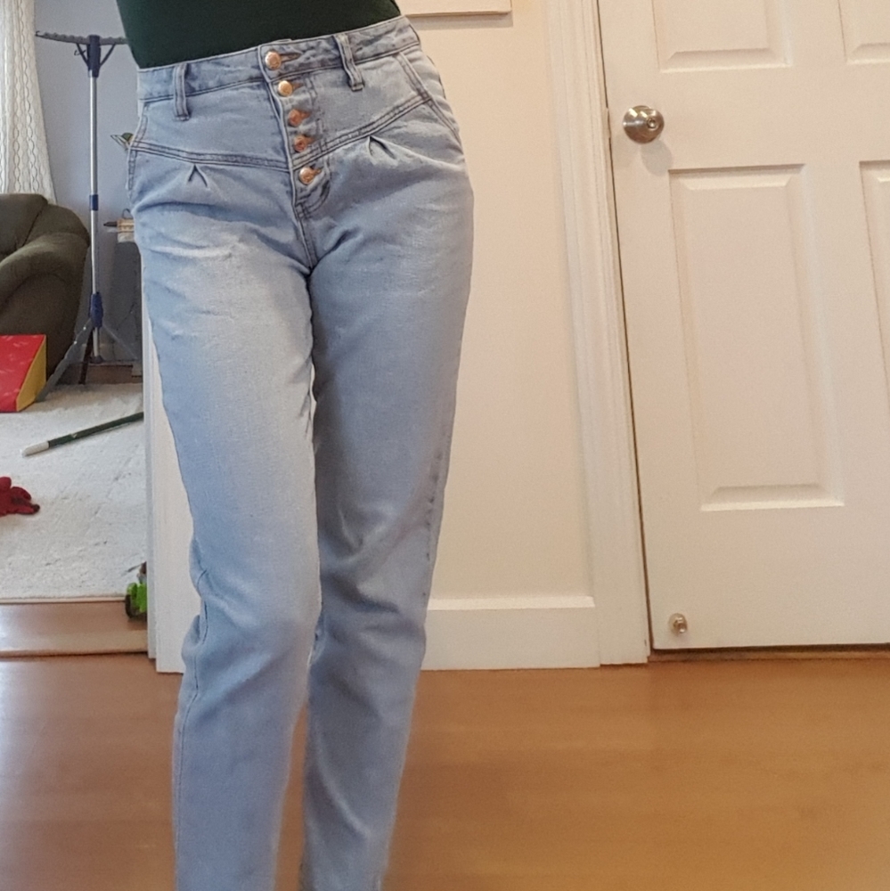 Wild Fable high rise/waisted light wash blue jeans